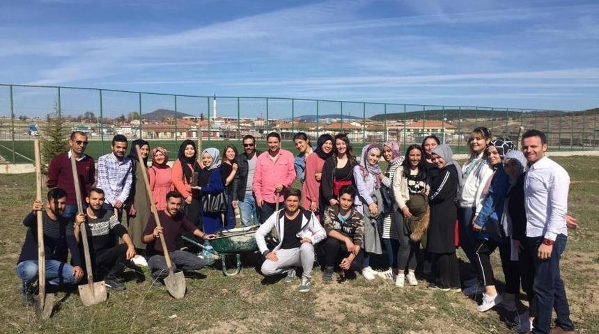 Emet Meslek Y&uuml;ksekokulu&rsquo;nda  ağa&ccedil; dikme etkinliği