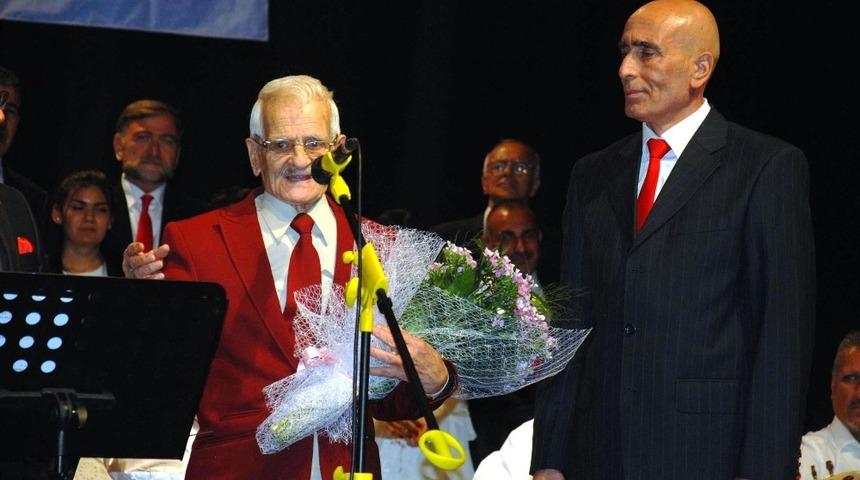 Baba yazdı oğlu okudu