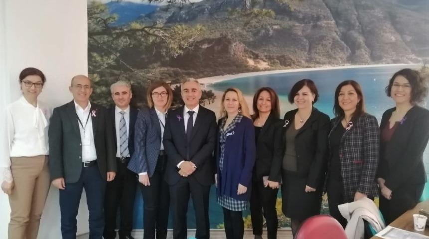 AÜ’de Kanser Sempozyumu