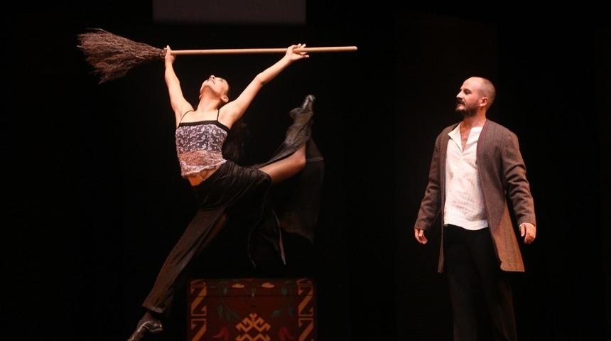 ‘Türküyem’ bu sezon son kez sahnede