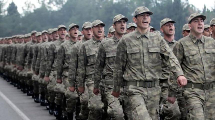 Anayasa Mahkemesi'nden 'askerlikte yaş' kararı