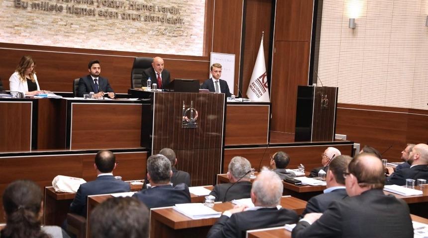 Altınok ilk meclis toplantısında önemli mesajlar verdi