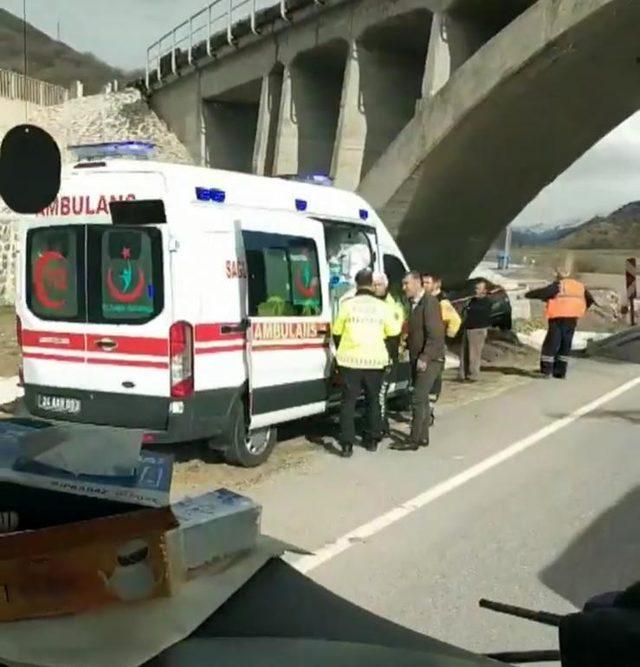 Üzümlü’de trafik kazası: 2 yaralı