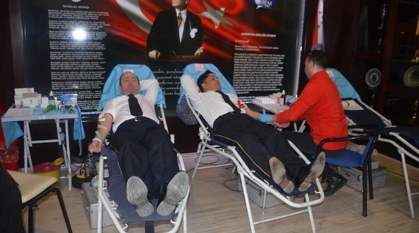 Emniyetten kan bağışı