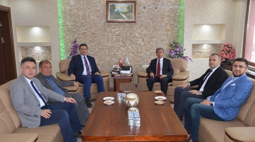 Eskişehir İl Sağlık M&uuml;d&uuml;r&uuml; Bilge&rsquo;den G&uuml;ny&uuml;z&uuml; Belediye Başkanı Durgut&rsquo;a hayırlı olsun ziyareti