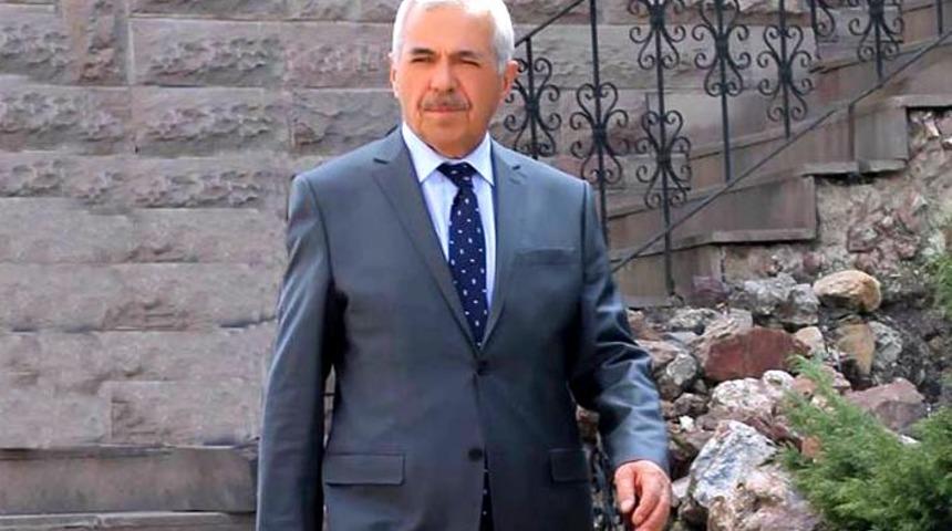 Kardeşlerden biri 6 oyla başkanlığı kaybetti, diğeri 1 oyla muhtar se&ccedil;ildi