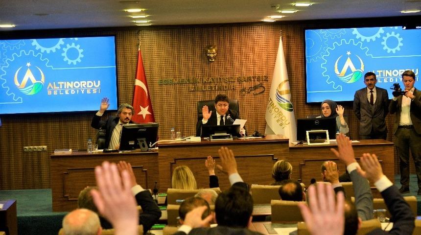 Aşkın T&ouml;ren: &ldquo;Başarı &ccedil;ıtasını y&uuml;kselteceğiz&rdquo;