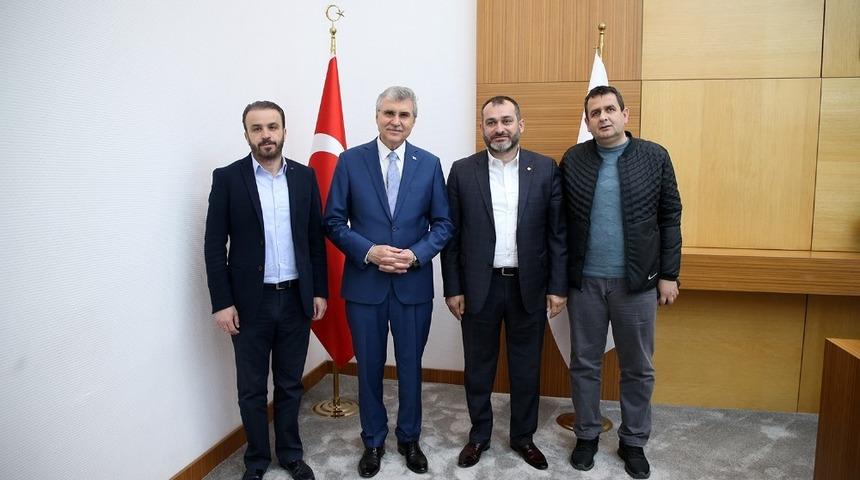 Başkan Y&uuml;ce: &ldquo;Sakaryaspor&rsquo;un yanında olacağız&rdquo;