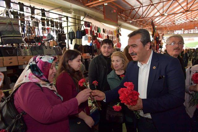 Soner Çetin’den kadınlara teşekkür ziyareti