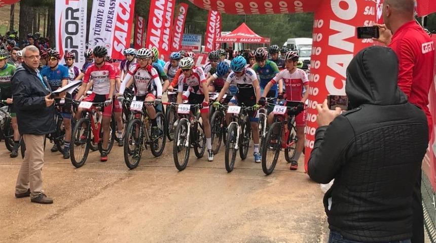 Bisikletçiler Gaziantep’ten derecelerle döndü