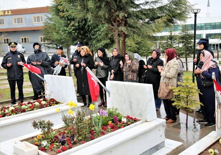 Şehit polisler unutulmadı G4