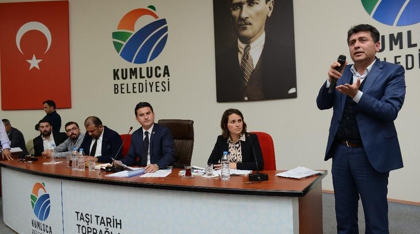 Kumluca Belediyesi yeni dönemin ilk meclis toplantısını yaptı
