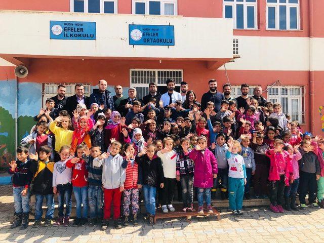 Midyat’ta gönüllü hekimler öğrencilere diş ve göz taraması yaptı