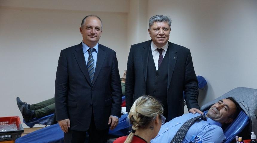 Aydın&rsquo;da polisler kan bağışında bulundu