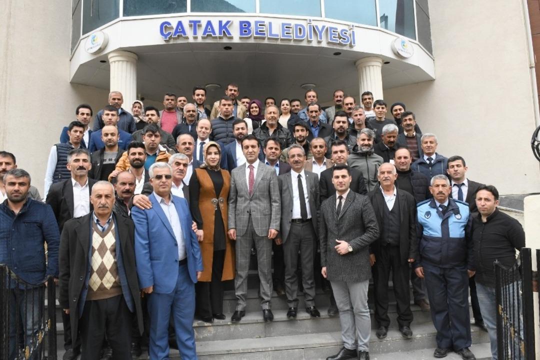 &Ccedil;atak Belediye Başkanı Şeylan g&ouml;revine başladı