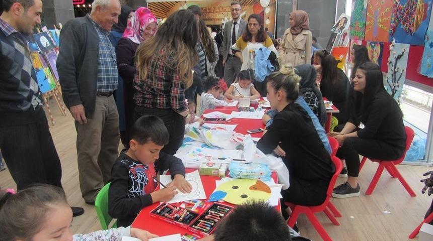 &Ccedil;&ouml;z&uuml;m Koleji tanıtım g&uuml;nleri yoğun ilgi g&ouml;rd&uuml;