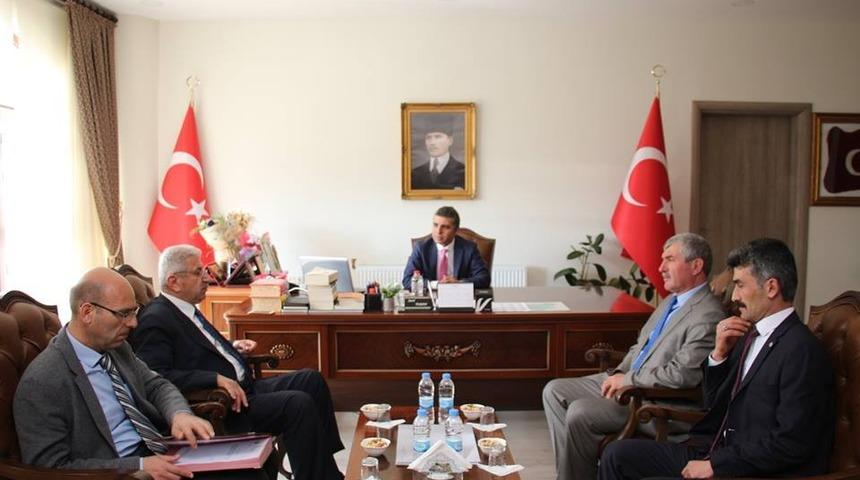 Belediye Başkanı Necmettin Taş&ccedil;ı, Kaymakam Şenol Turan&rsquo;ı ziyaret etti