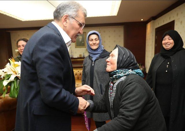Başkan Murat Aydın’a her kesimden tebrik ziyareti