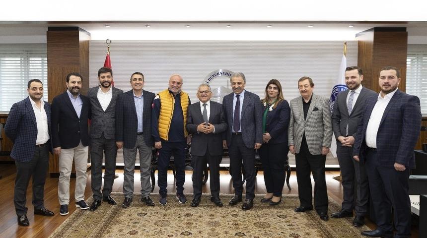 Kayserispor Y&ouml;netimi, Başkan B&uuml;y&uuml;kkılı&ccedil;&rsquo;a hayırlı olsun ziyaretinde bulundu