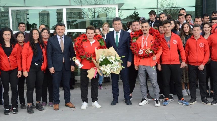 Avrupa&rsquo;dan Kayseri&rsquo;ye 3 madalya birden