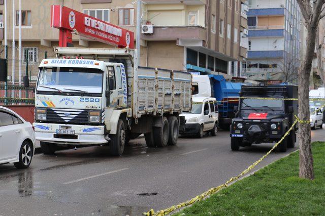 Diyarbakır'da Et ve Süt Kurumu binasına el yapımı patlayıcıyla saldırı girişimi