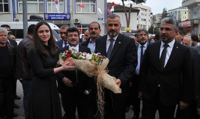 Bafra Belediye Başkanı Kılıç, mazbatasını aldı