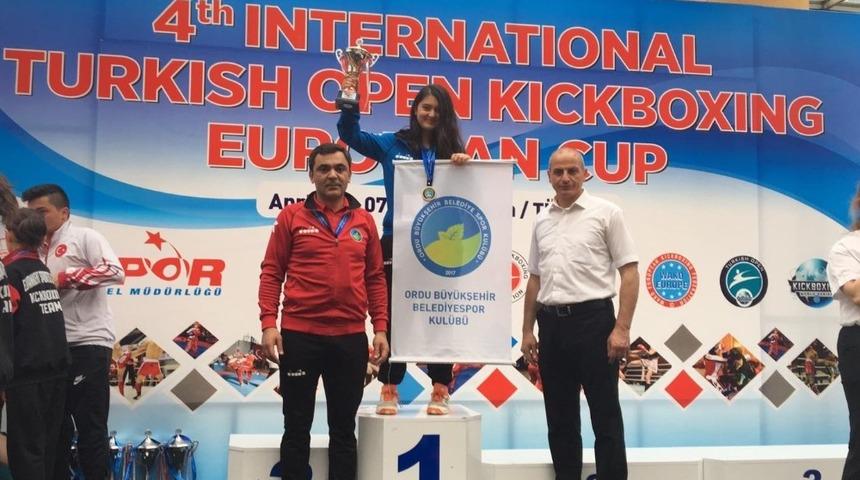 Kick boksta Ordu&rsquo;ya 5 madalya