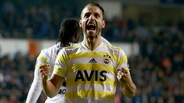 Roberto Soldado ile Real Zaragoza'nın ilgilendiği iddia edildi!