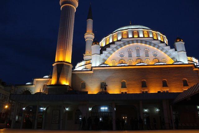 Elazığ’da şehitler için mevlit okutuldu