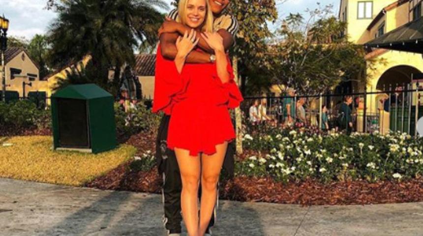  Ajaxlı golcü David Neres DM'den tek mesajla Alman modeli kaptı! 