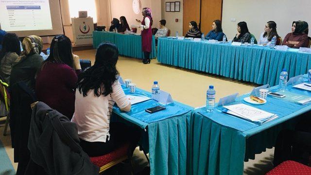 Erzincan’da Anne Sütü ve Emzirme Danışmanlığı eğitimi verildi