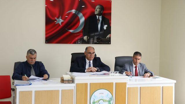 Pozantı Belediyesi’nde yeni dönemin ilk meclis toplantısı yapıldı