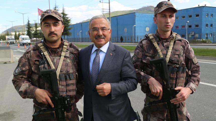 Başkan Güler, polis noktalarını ziyaret etti