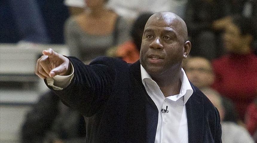Lakers'ın başkanı Magic Johnson istifa etti