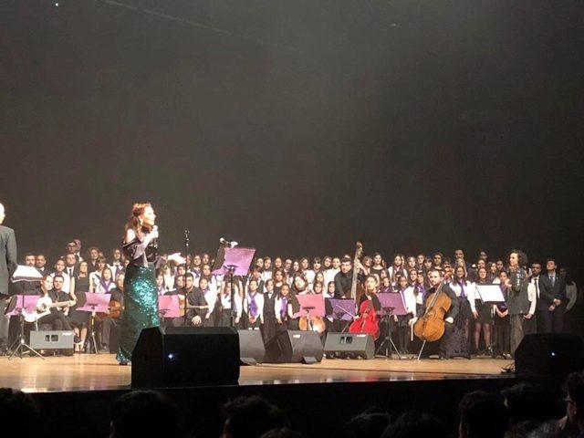 Nesibe Aydın öğrencilerinden muhteşem konser