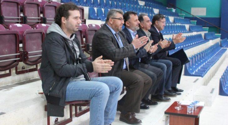 DPÜ erkek hentbol takımı şampiyonluğa koşuyor G3