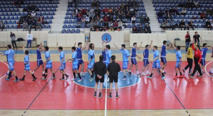 DPÜ erkek hentbol takımı şampiyonluğa koşuyor G5