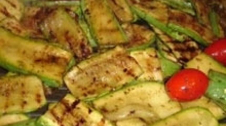 Keçi Peyniri, Izgara Kabak ve Armutlu Bruschetta