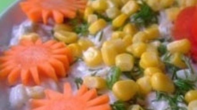 Yoğurtlu Arpa Şehriye Salatası