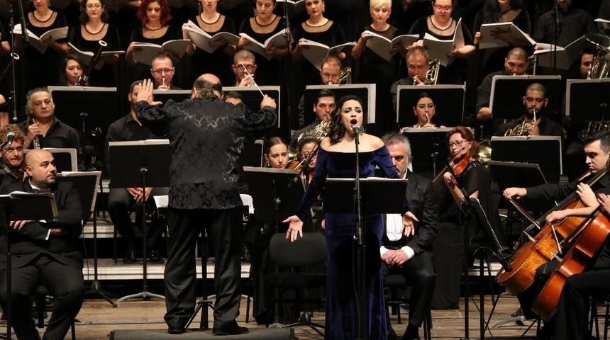 MDOB, Neşet Ertaş t&uuml;rk&uuml;leriyle Adana&rsquo;da konser verecek