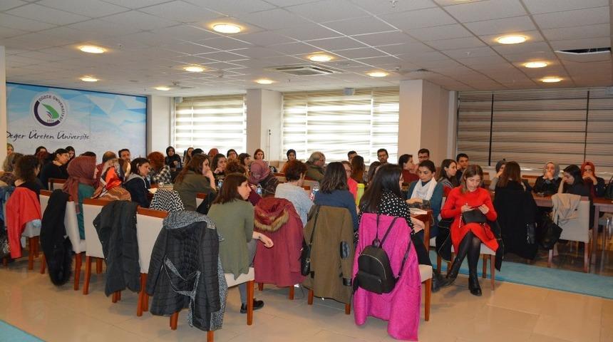 Ruh sağlığı &ccedil;alışanları bir araya geldi