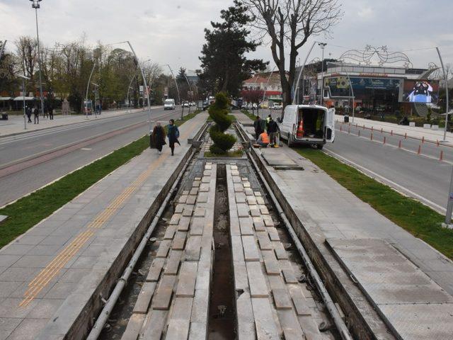 Düzce’deki süs havuzları temizleniyor