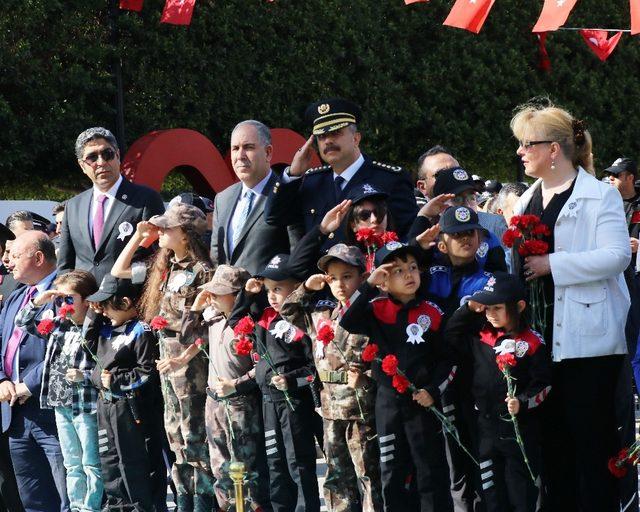 Adana&rsquo;da Polis Haftası kutlandı 1