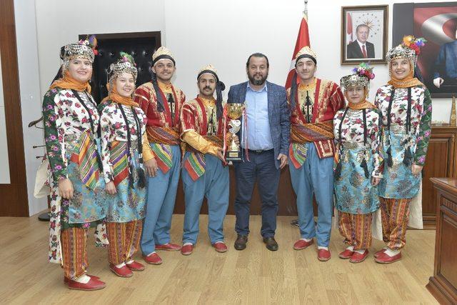 KMÜ halk oyunları ekibi Türkiye dördüncüsü oldu
