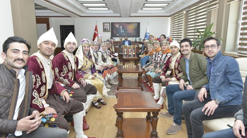 KM&Uuml; halk oyunları ekibi T&uuml;rkiye d&ouml;rd&uuml;nc&uuml;s&uuml; oldu