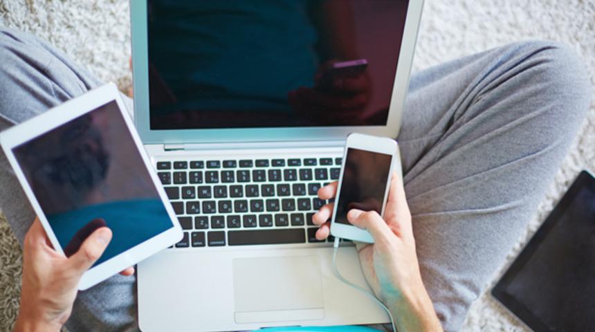 Gen&ccedil;lerde artan eklem rahatsızlıklarının sebebi: Dijitalleşme 