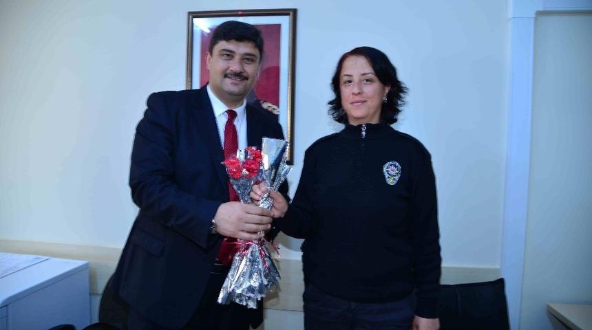 Başkan Oğuz&rsquo;dan polislere anlamlı ziyaret