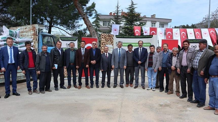 Amasya &ccedil;ift&ccedil;isine tohumluk nohut desteği