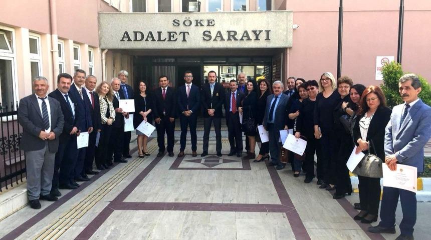 S&ouml;ke Adliyesi&rsquo;nde mesleklerinde 25 yılını dolduranlar onurlandırıldı