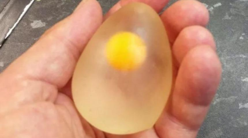 Uzun uzun baktırır! Yemeye kıyamayacak kadar ustalıkla soyulmuş 10 yiyecek